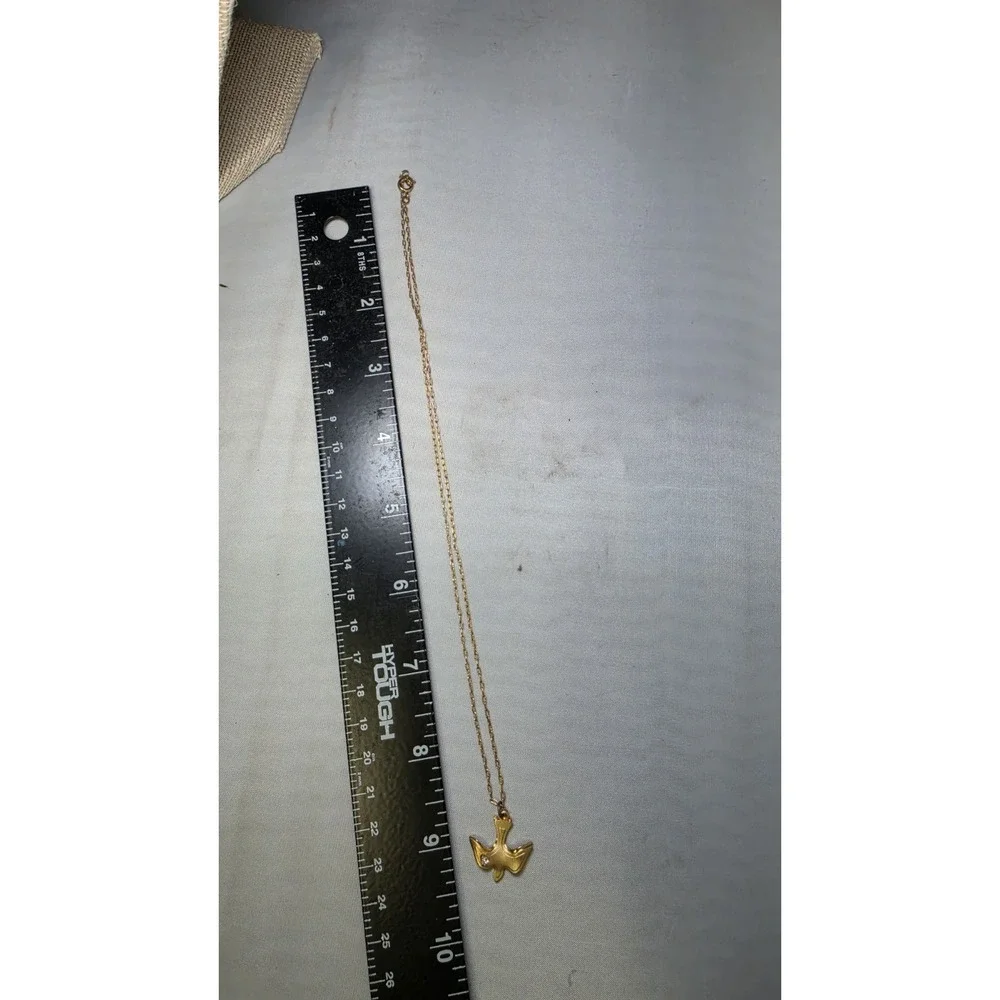 Vtg Gold Tone Pendant Necklace 2 Doves w Tiny Rhinestone 18